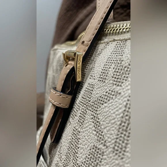 SOLD Michael Kors Tote - Picture 8 of 9